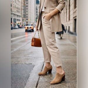Dolce Vita Kate Suede Mule Heels Size 8 Camel Tan Pointed Toe Block Heel EUC